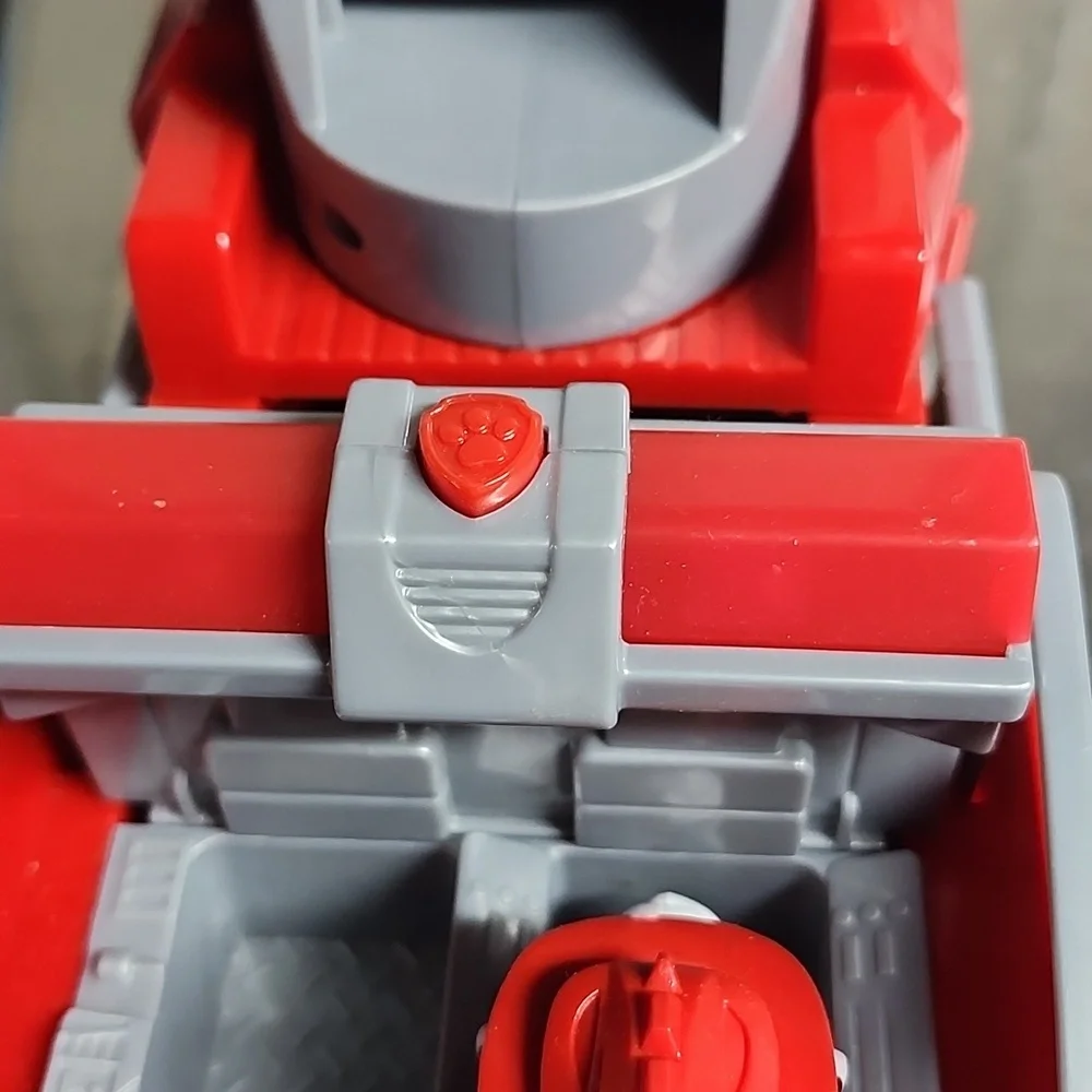🚒LIKE NEW!🐾PAW PATROL Red Fire Truck Toy w/Marshall Pup - Picture 7 of 16